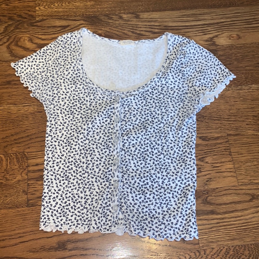 Brandy Melville Zelly Top